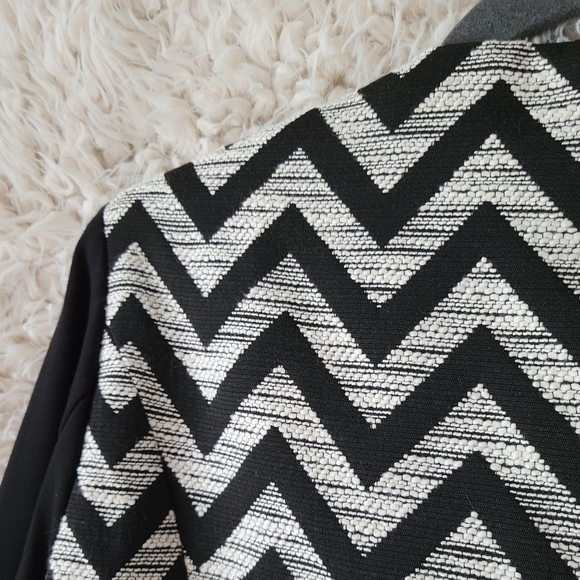 Next Blazer - Picture 4 of 6